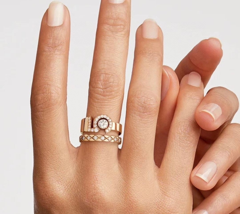Ch**el rings